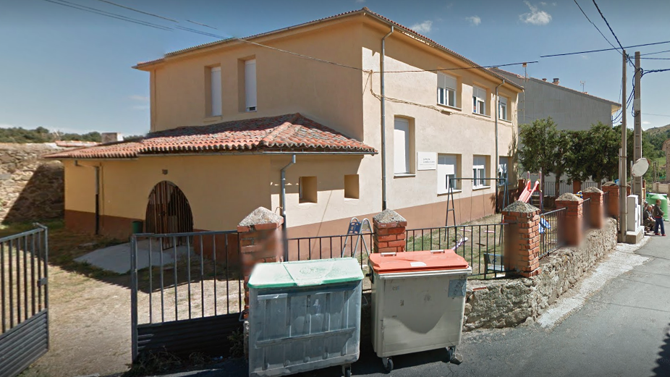 Colegio de Aldenueva de Santa Cruz.