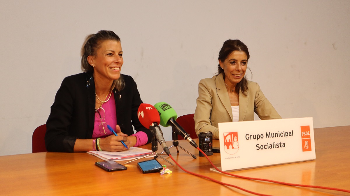 Eva Arias y Yolanda Vázquez en una reciente rueda de prensa.