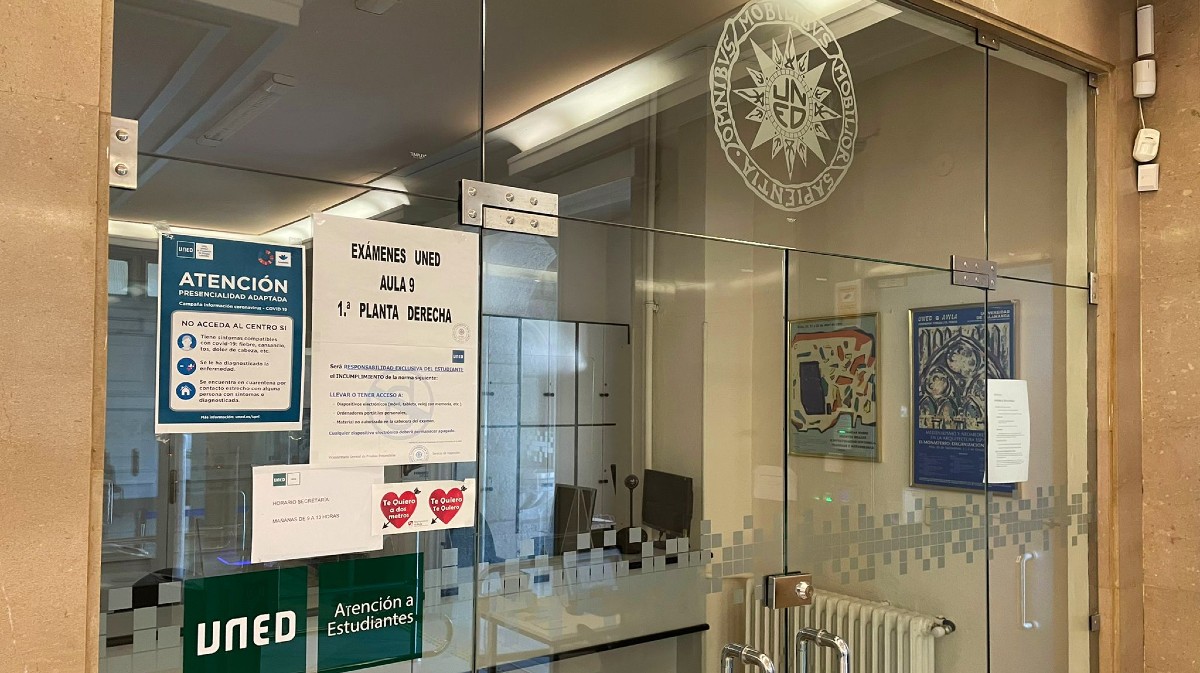 Oficina de atención al alumnado de la UNED en Ávila.