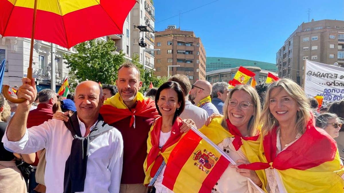 Representantes del PP de Ávila en la manifestación de Madrid.