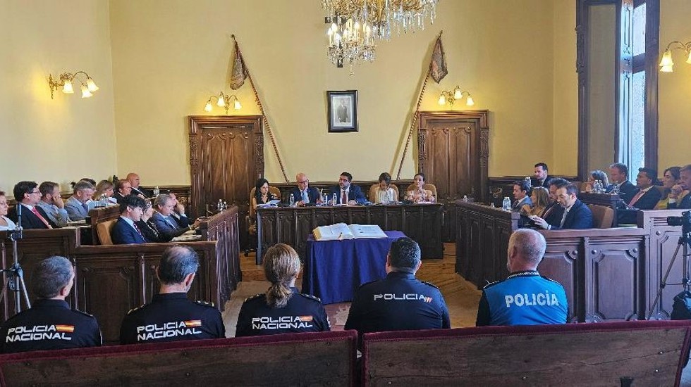 Pleno en el Ayuntamiento de Ávila.