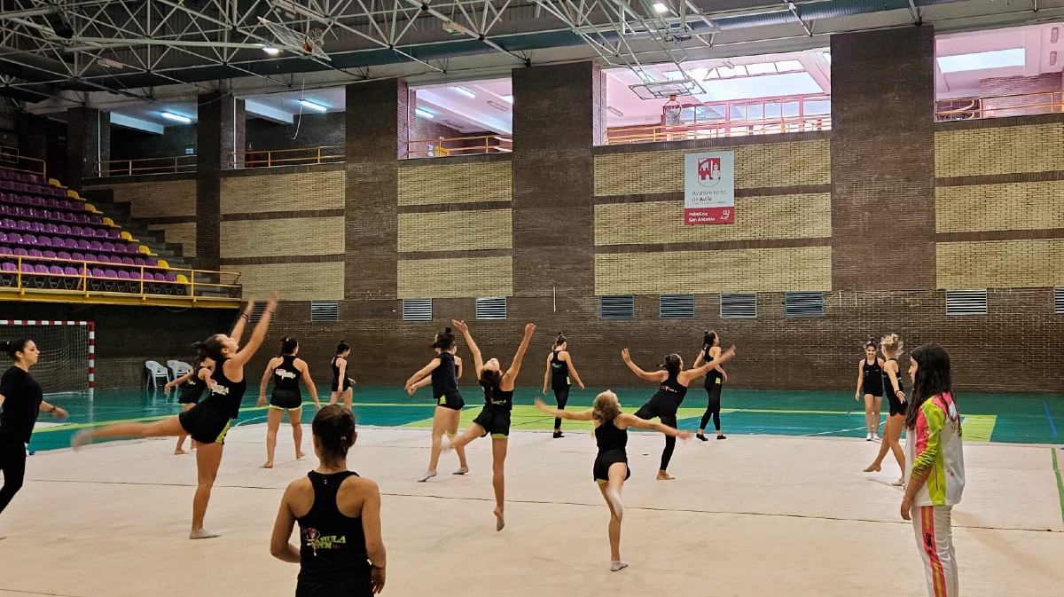 Gimnasia rírmica en la Semana del Deporte, el sábado.