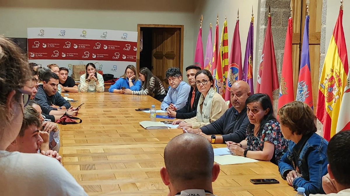 Consejo Municipal de Asociaciones Juveniles, Culturales, Recreativas y Peñas.