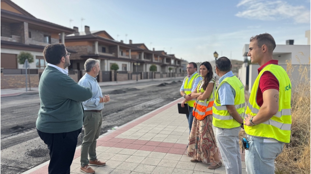Operación Asfalto en  la calle Teresa de Calcuta