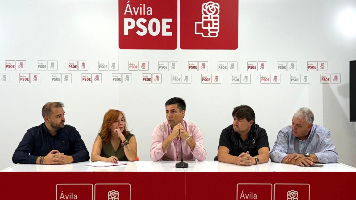 Reunión de la ejecutiva provincial del PSOE con la de Áviila capital.
