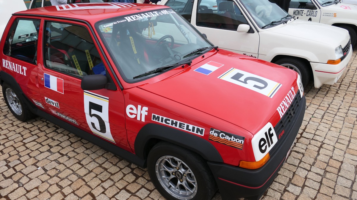 Concentración Renault 5 GT Turbo Ciudad de Ávila.