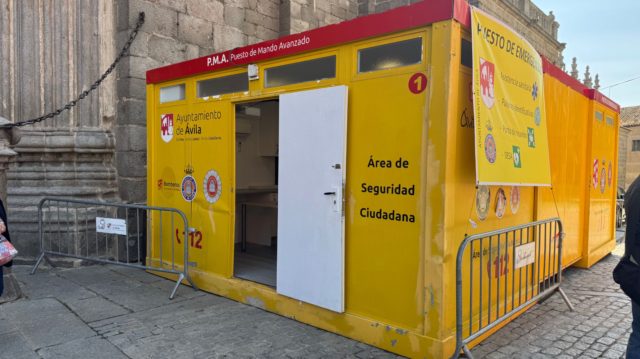 Puesto de Mando Avanzado en la plaza de la Catedral