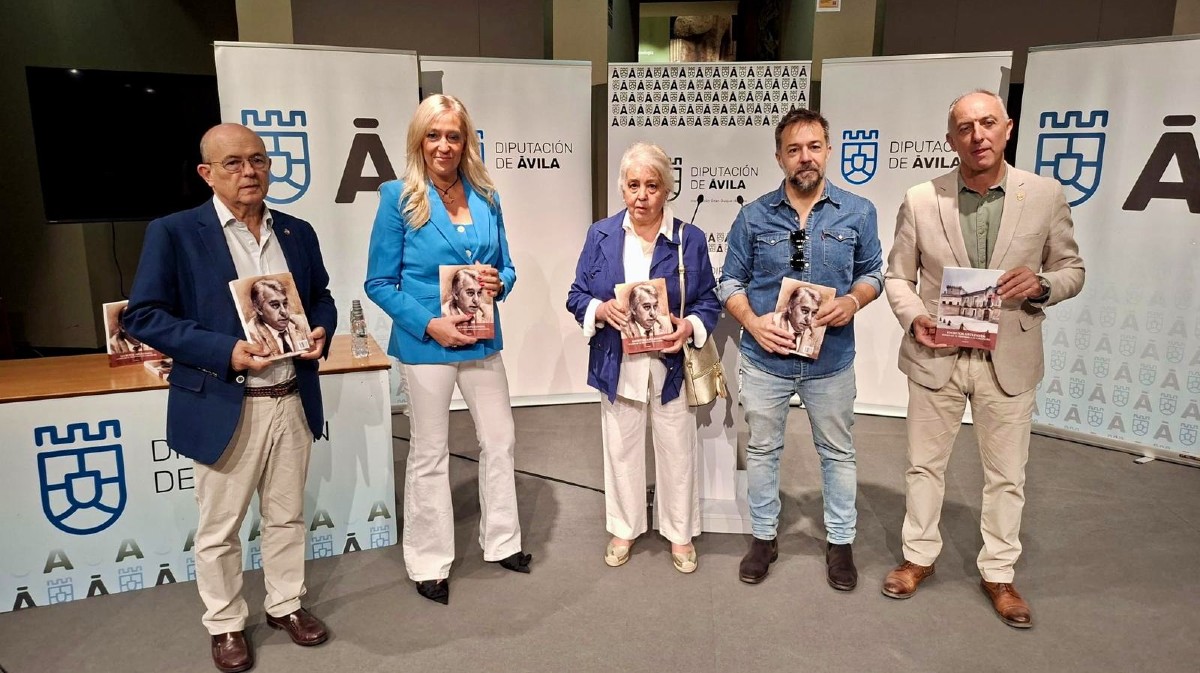 Presentaci&oacute;n del libro dedicado a Luis Garcinu&ntilde;o.