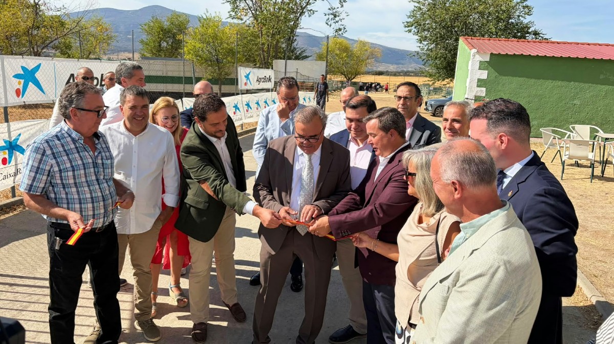 Inauguraci&oacute;n de la Feria de Maquinaria Agr&iacute;cola, Feria Ganadera y Feria Agro-Alimentaria de Mu&ntilde;ana.