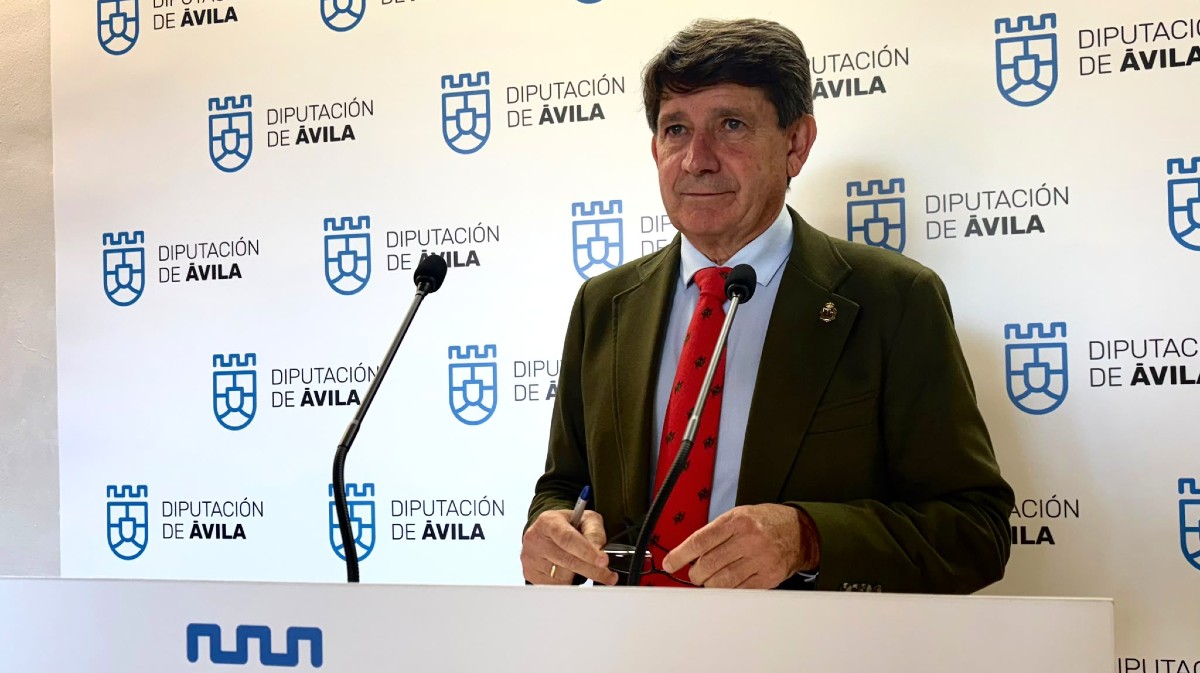 Juan Carlos S&aacute;nchez Mes&oacute;n explica los acuerdos de la Junta de Gobierno.