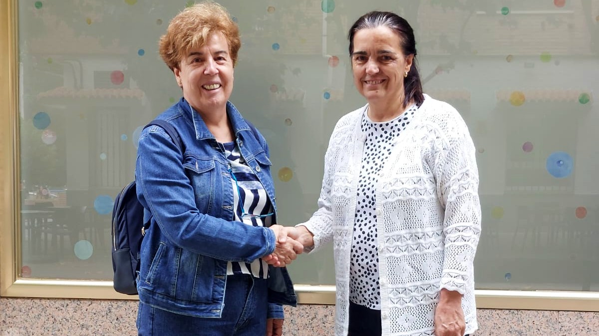 La Asociaci&oacute;n Cultural El Rebollo de Serranillos entrega la recaudaci&oacute;n de su marcha solidaria a la Asociaci&oacute;n de Diab&eacute;ticos Abulenses (ADA).