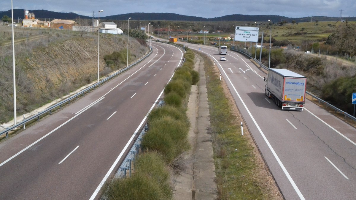 Autov&iacute;a A-62 en Salamanca.