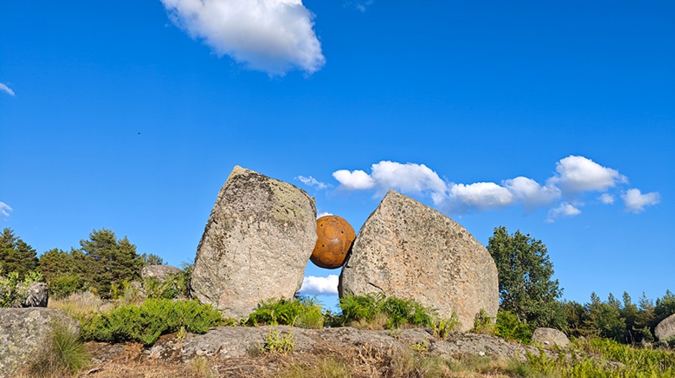 &lsquo;Luna oferente&rsquo;, de Juan Jes&uacute;s Villaverde Surya de la Fuente, en Cerro Gallinero.