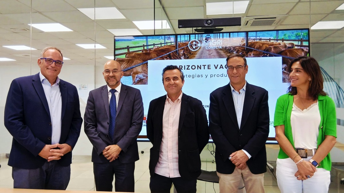 Ponentes de la jornada dedicada al futuro de la ganader&iacute;a de vacuno.