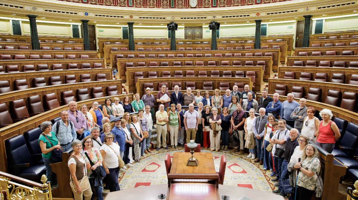 Pensionistas de CCOO en el Congreso de los Diputados.