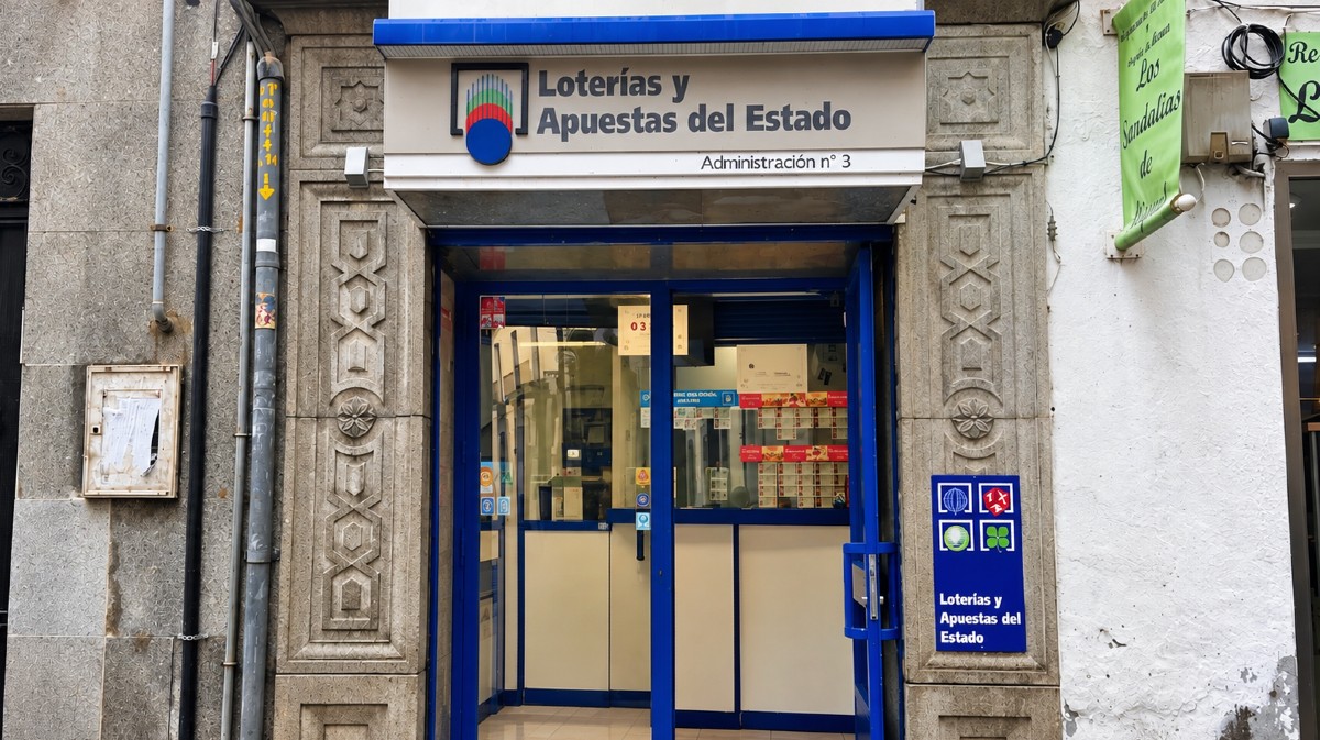 Administraci&oacute;n de loter&iacute;as n&uacute;mero 3 de &Aacute;vila.