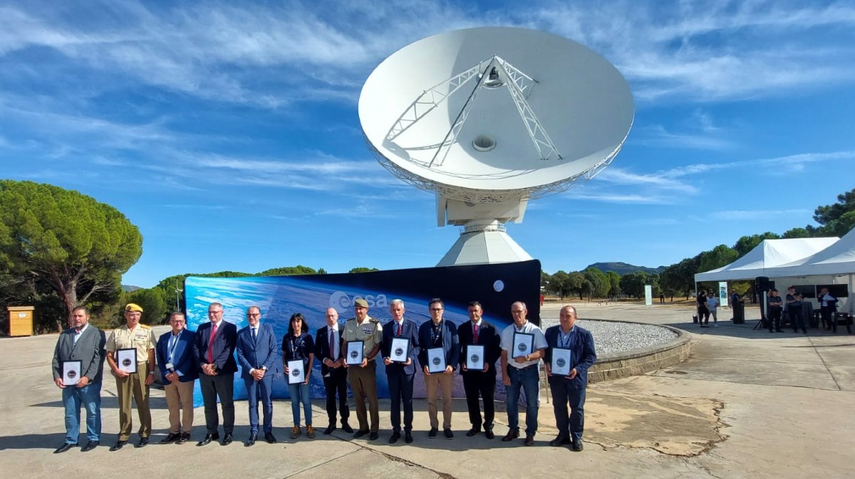 Agradecimiento a quienes salvaron de las llamas a la estación espacial de Cebreros