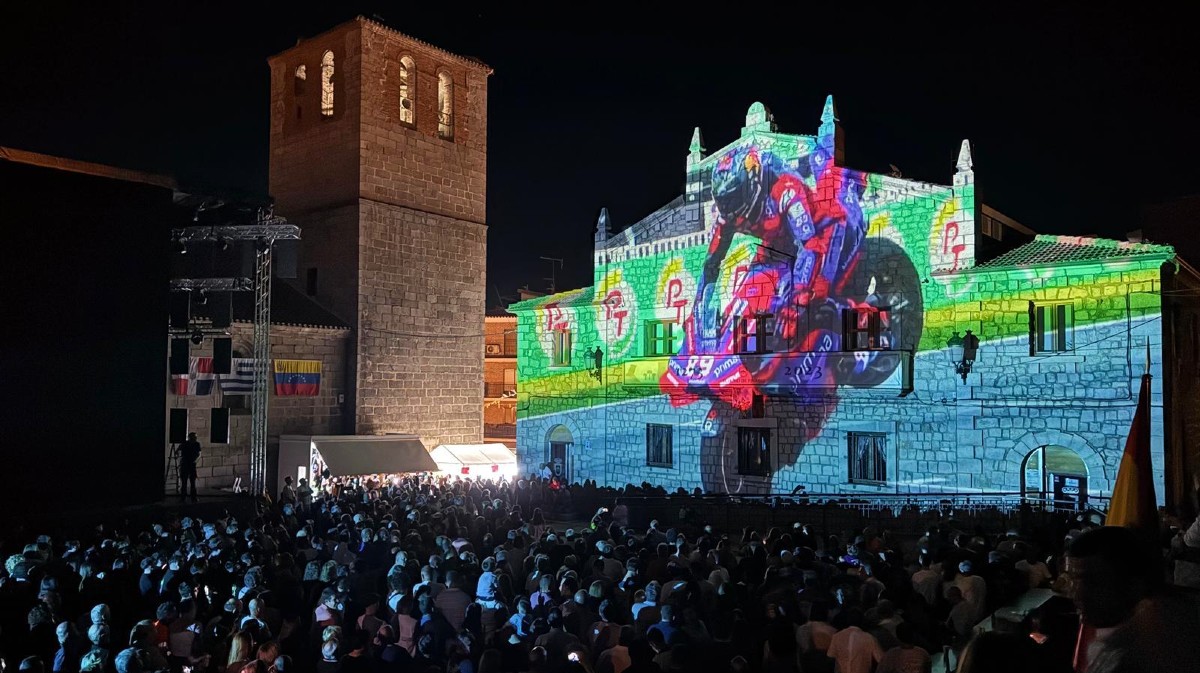 Inauguraci&oacute;n de las fiestas de El Hoyo de Pinares.