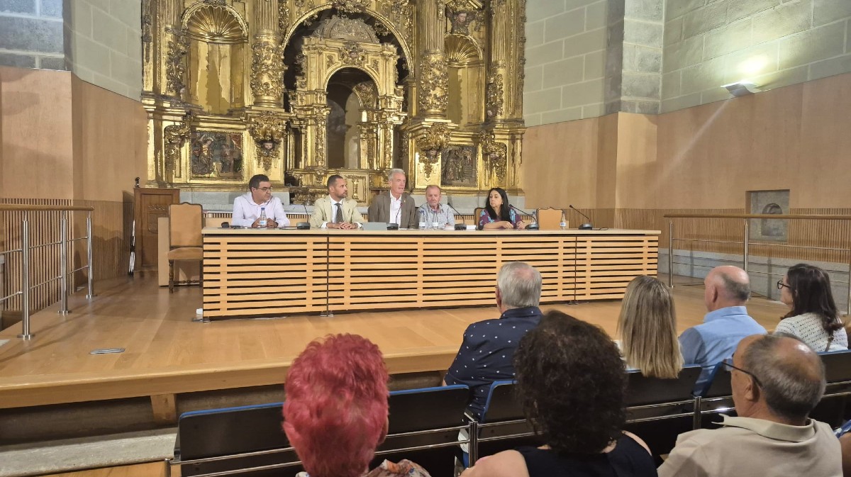 Asamblea de la Federaci&oacute;n de Jubilados y Pensionistas de &Aacute;vila.