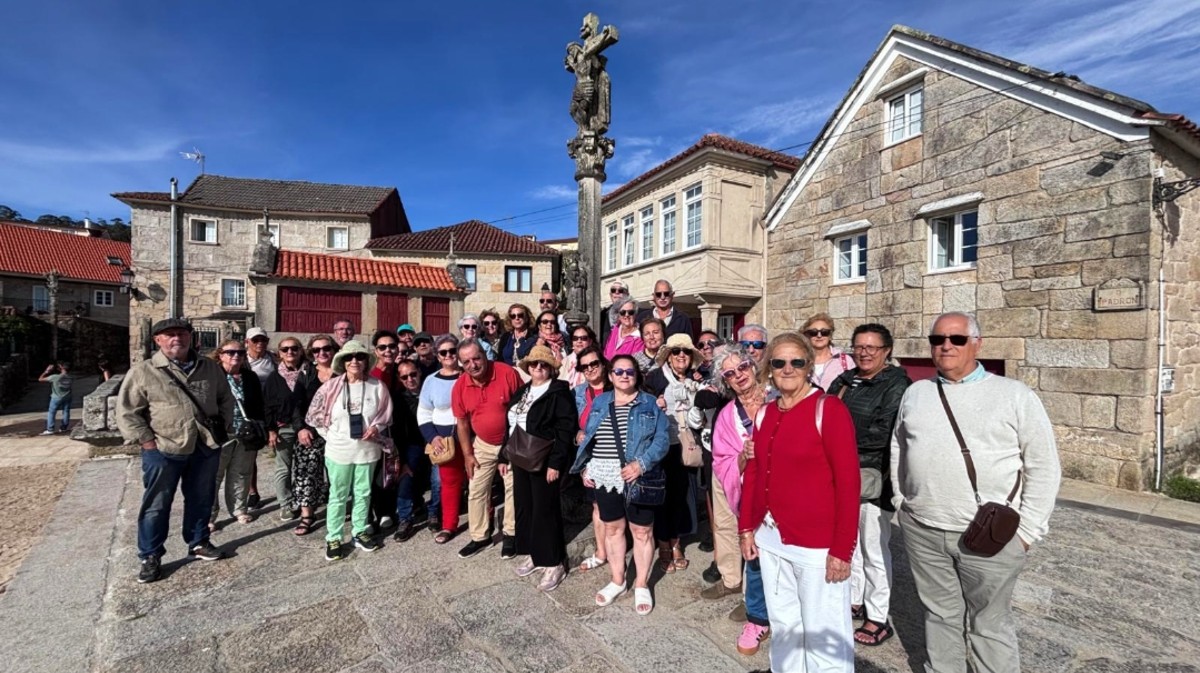 Jubilados de UGT de viaje en la R&iacute;as Baixas.