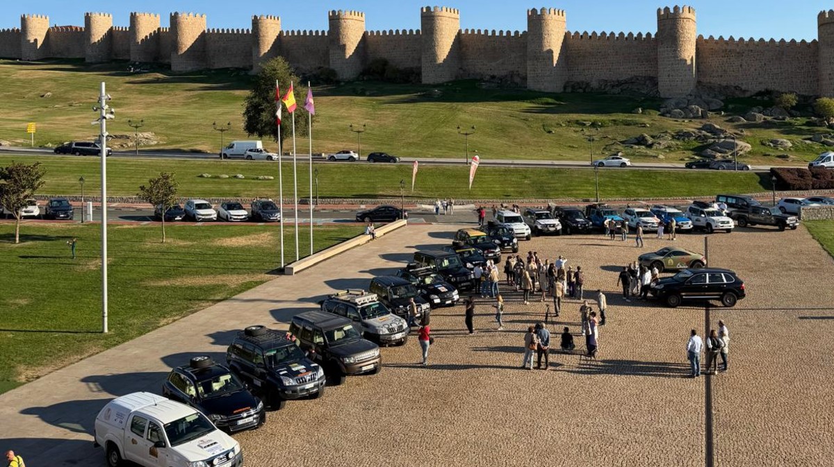De Ávila al sur de Marruecos: 5.000 kilómetros con ropa, calzado y material escolar
