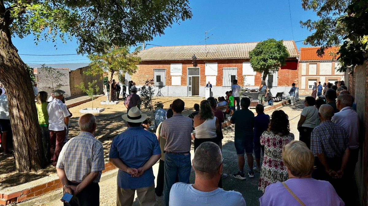 San Vicente de Ar&eacute;valo da el nombre de Francisco V&aacute;zquez a un parque.