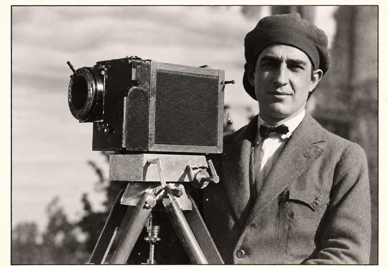 3. Retrato de Agust&iacute;n Macasoli, director de fotograf&iacute;a, 1928.
