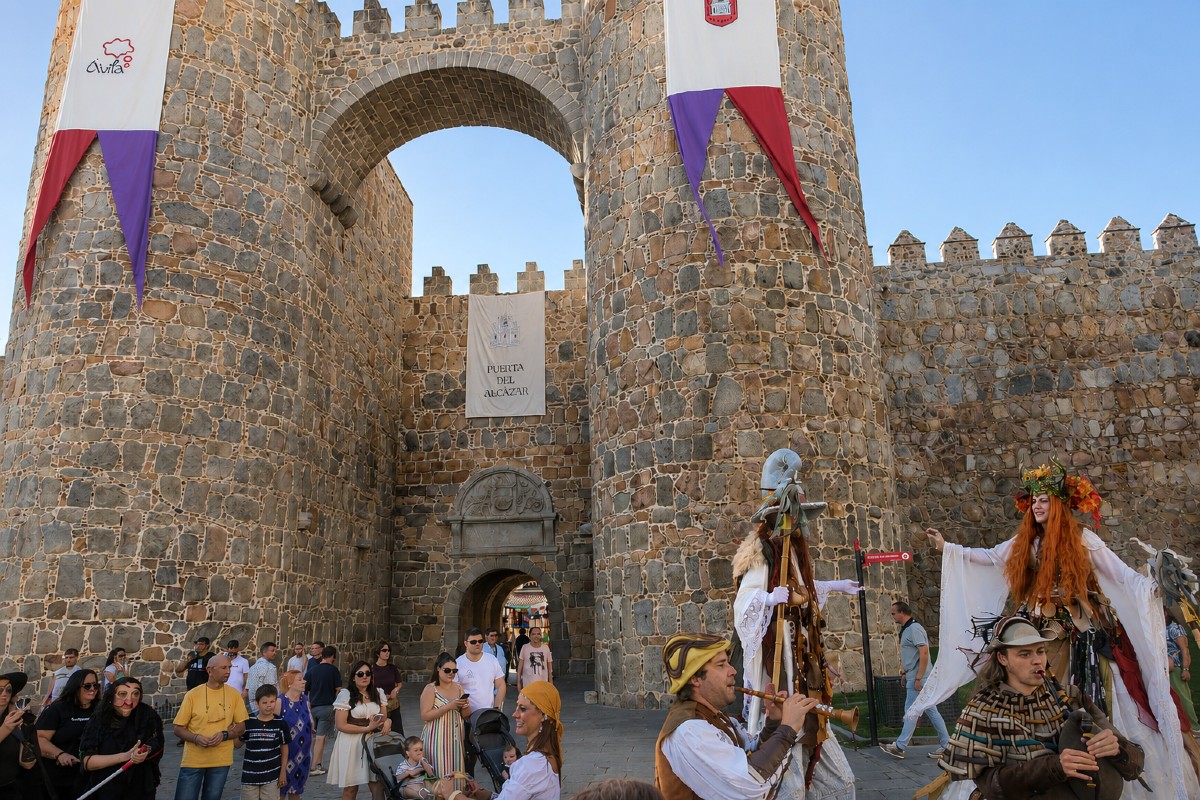 Comienzo del Mercado Medieval en &Aacute;vila.