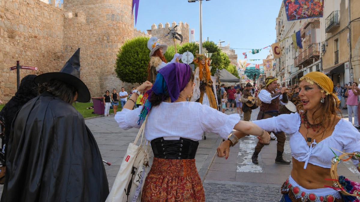 Comienzo del Mercado Medieval en &Aacute;vila.