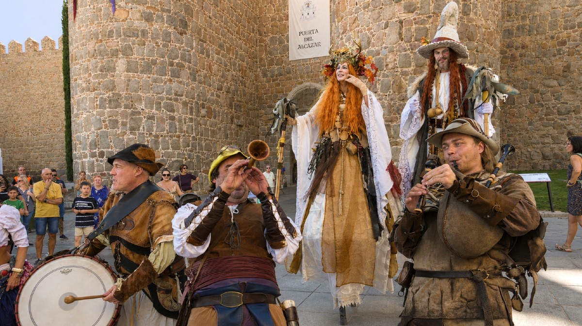 Comienzo del Mercado Medieval en &Aacute;vila.