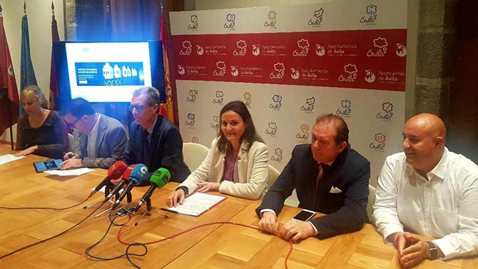 Presentaci&oacute;n del segundo volumen con Jos&eacute; Francisco Hern&aacute;ndez y Sonsoles Prieto, en el centro