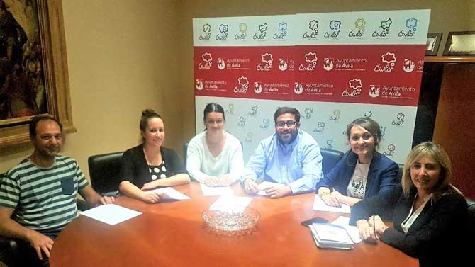 Reuni&oacute;n de la Asociaci&oacute;n de Familias Numerosas con el alcalde.