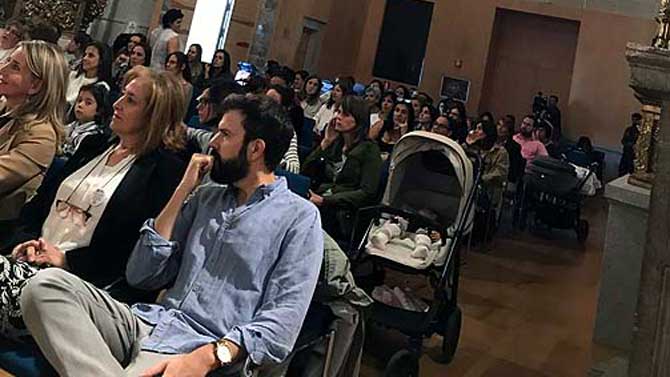 El director C&eacute;sar R&iacute;os en el estreno de 'Mam&aacute; p&uacute;blica'.
