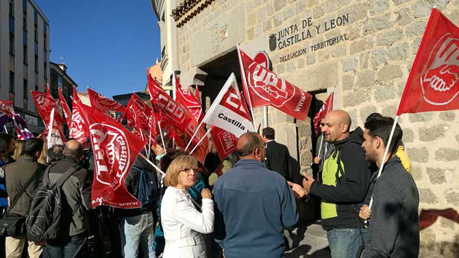 Imagen de archivo de una protesta ante la Delegación de la Junta.