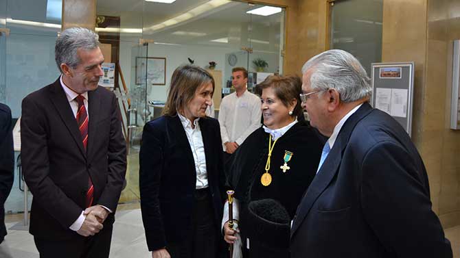 Delegado de la Junta, consejera, rectora y presidente del Constitucional.