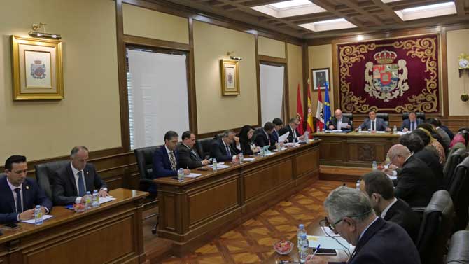 Pleno de octubre en la Diputación de Ávila.