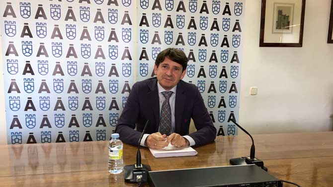 Juan Carlos Sánchez tras la Junta de Gobierno de Diputación.