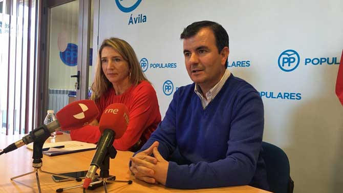 Alicia García y Juan Pablo Martín, candidatos del PP.