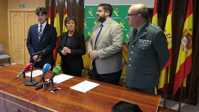 Arturo Barral, Mercedes Mart&iacute;n, Jes&uacute;s Manuel S&aacute;nchez Cabrera y Miguel &Aacute;ngel Balb&aacute;s.