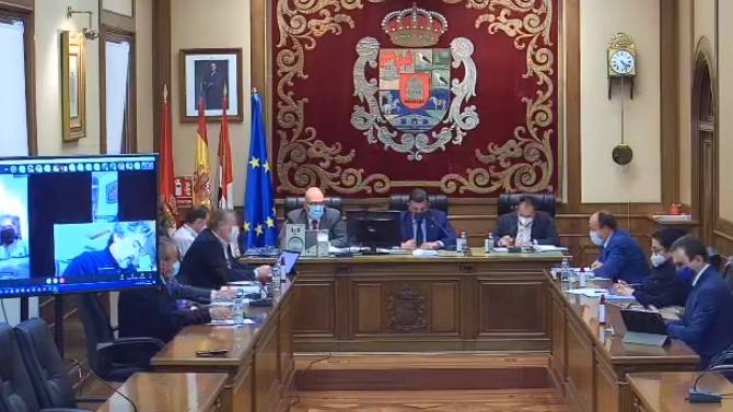 Pleno e octubre en la Diputacióbn de Ávila.