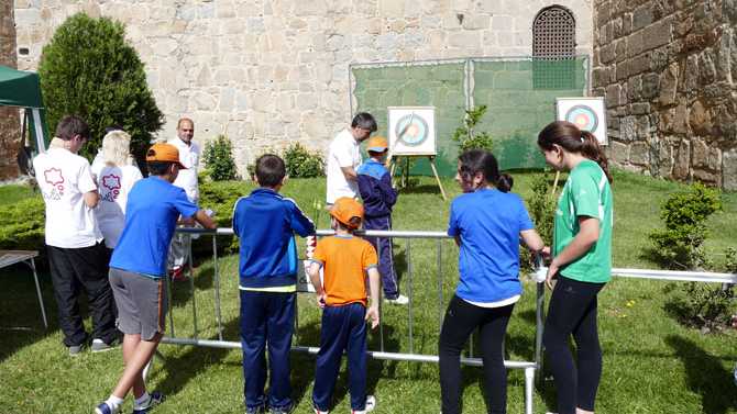 Imagen de archivo de un día del deporte en la calle.