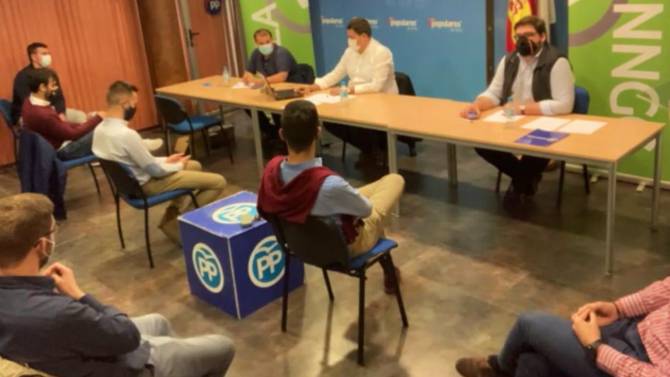 Junta directiva de Nuevas Generaciones de Ávila.