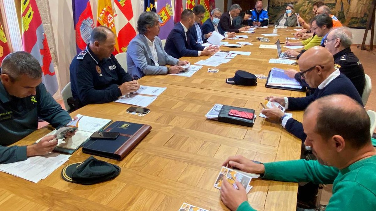 Junta Local de Seguridad con motivo de las fiestas de Santa Teresa.