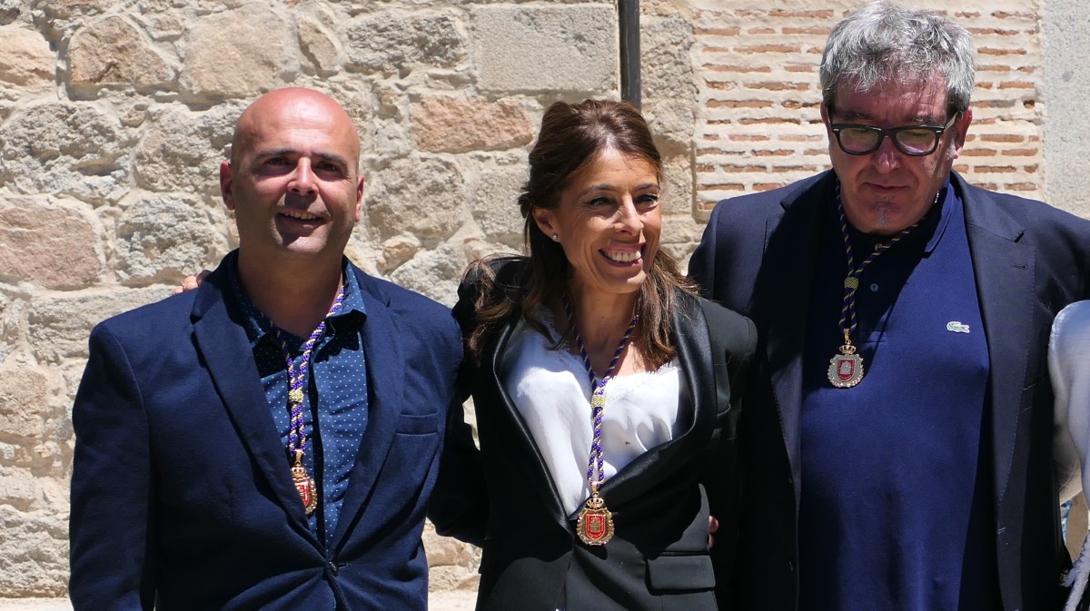 Josué Aldudo, Yolanda Vázquez y José Antonio Herráez en la constitución de la actual corporación en 2019.