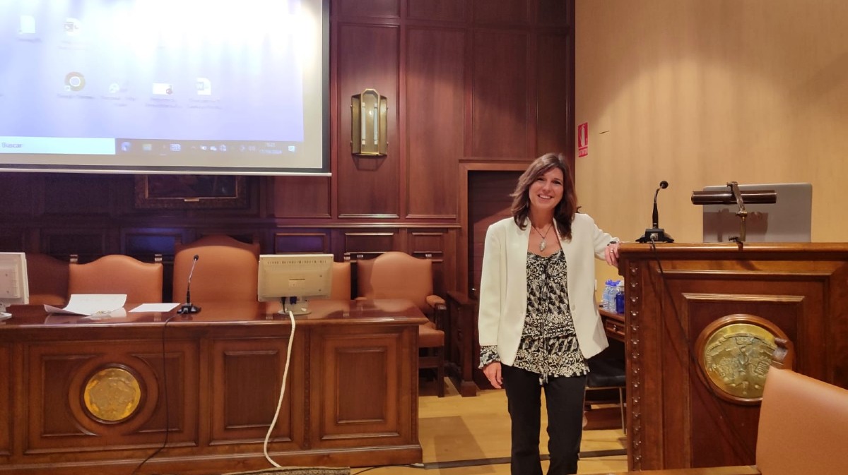 Ana Belén Sánchez, psicóloga del Ayuntamiento de Ávila, en las jornadas sobre la soledad no deseada de Valladolid.