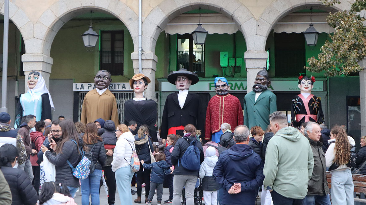 Cabezudos en el Mercado Grande