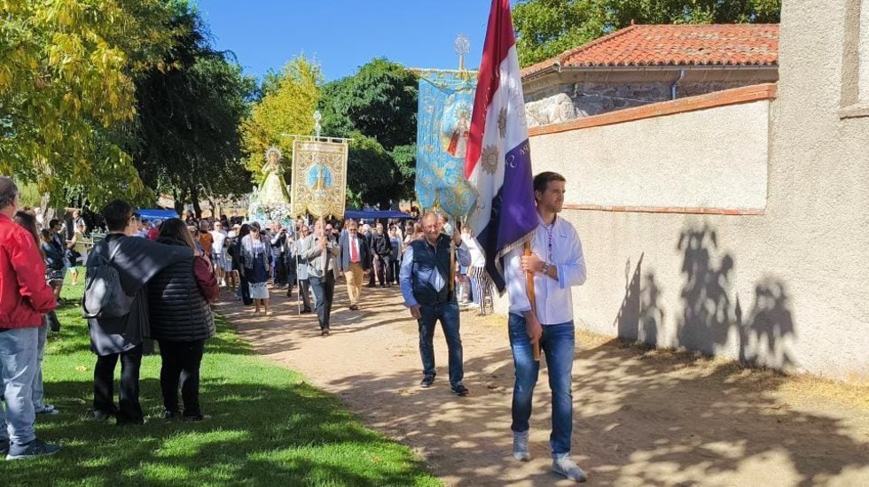 Fiesta de la ofrenda de ‘La Serrecilla’ en el santuario de Sonsoles. Foto: @j.technotronic.