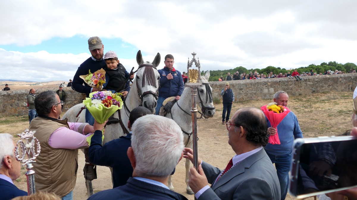 Ofrenda grande a la Virgen de Sonsoles.
