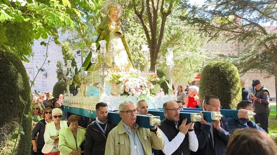 Fiesta de la ofrenda de ‘La Serrecilla’ en el santuario de Sonsoles. Foto: @j.technotronic.