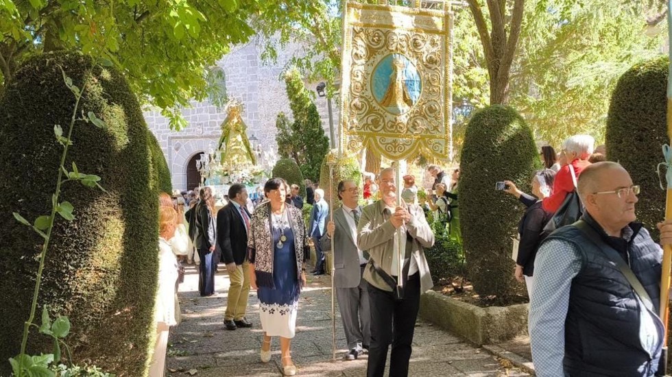 Fiesta de la ofrenda de ‘La Serrecilla’ en el santuario de Sonsoles. Foto: @j.technotronic.